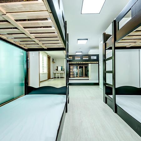 Hotel Holcae House à Jeju Extérieur photo