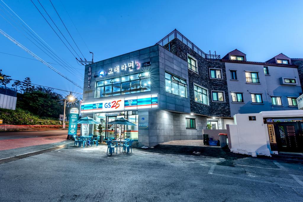 Hotel Holcae House à Jeju Extérieur photo