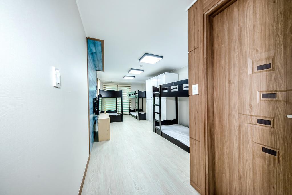 Hotel Holcae House à Jeju Extérieur photo
