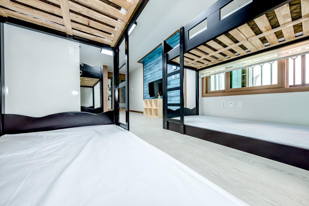 Hotel Holcae House à Jeju Extérieur photo